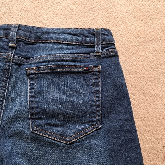 Tommy Hilfiger Denim Shorts Women's Size 6 Blue Stretch Jean Shorts - Picture 11 of 13